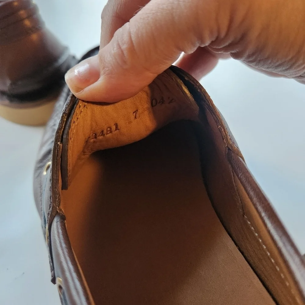 Gucci Delta Boat Loafer In Cocoa size 7 BNWOB missing lace